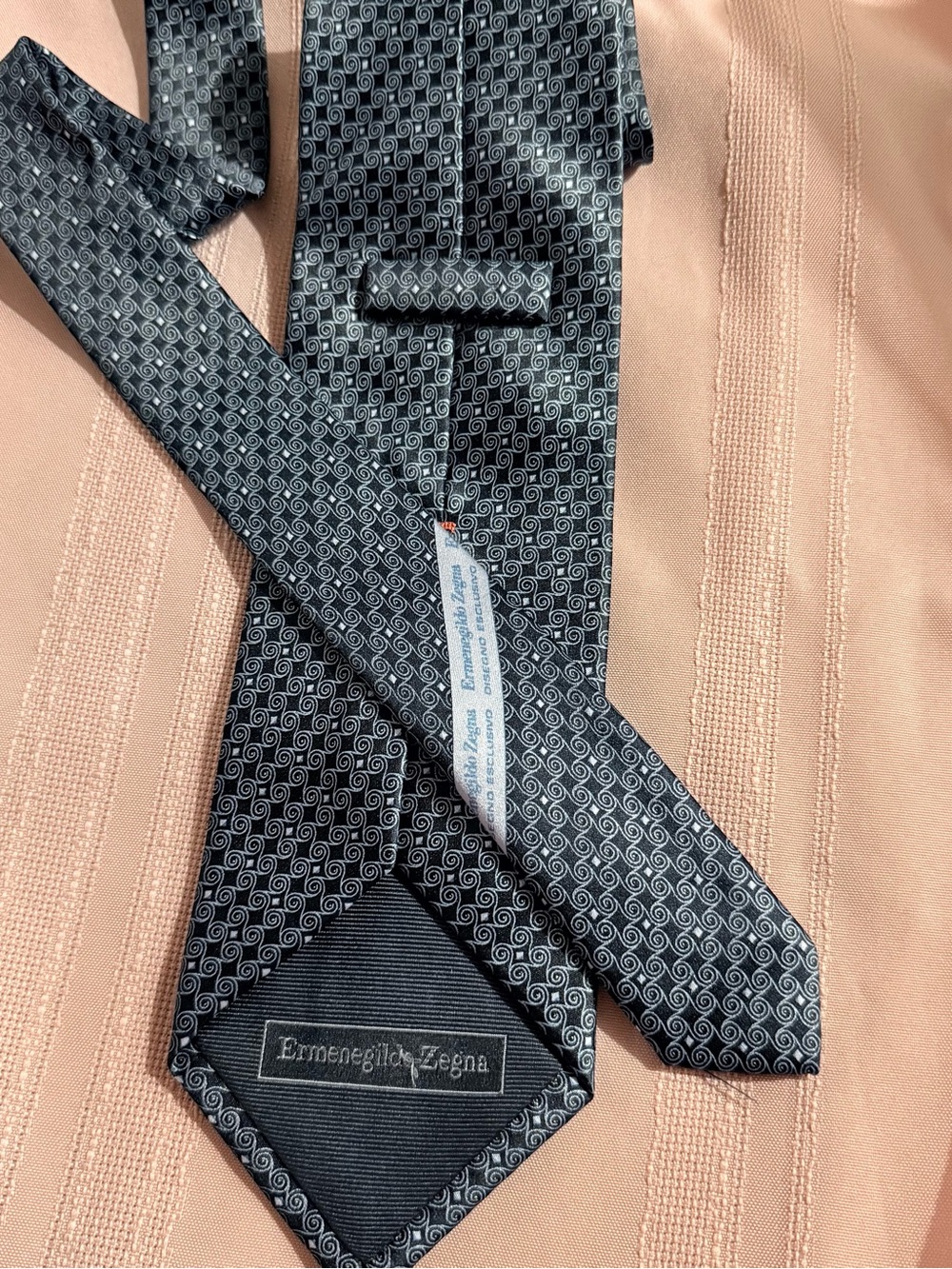 Ermenegildo Zegna NAVY and Silver Spiral Motif Silk Tie